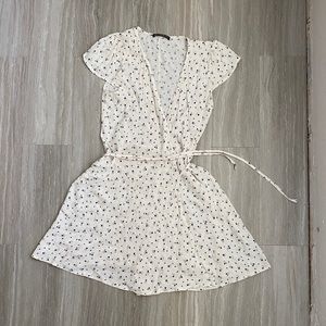 Brandy Melville Short Sleeve Wrap Dress